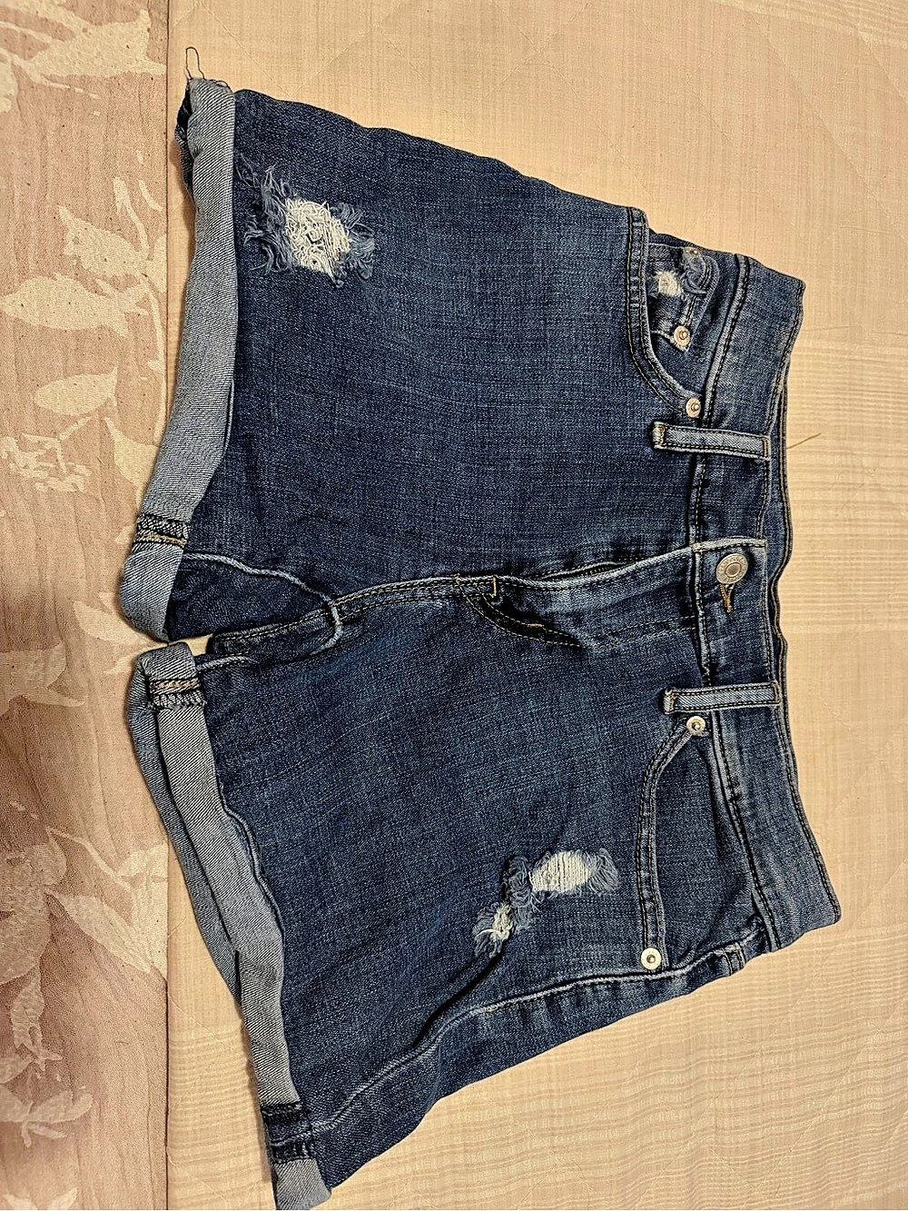 LEVIS High Rise Shorts Distressed Denim Shorts in Blue Waist 26
